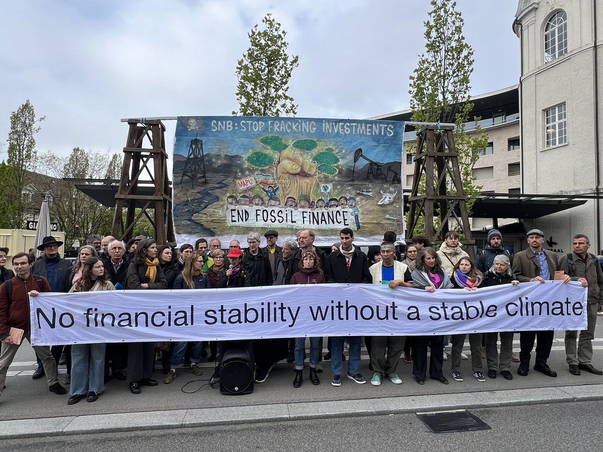 Happening now: @SNB_BNS stopp investing in Fracking!  #endfossilfinance