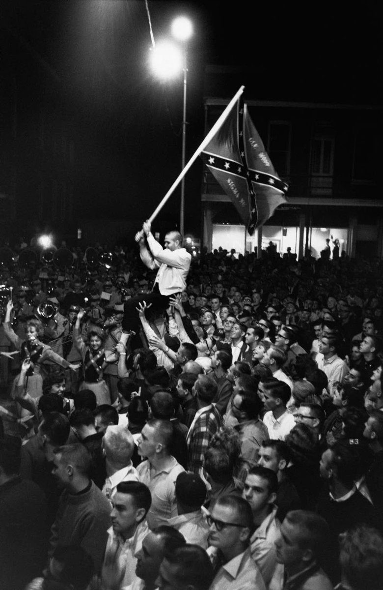 Segregationists some time before federal police in fact move to advance their aims. University of Mississippi, 1962.