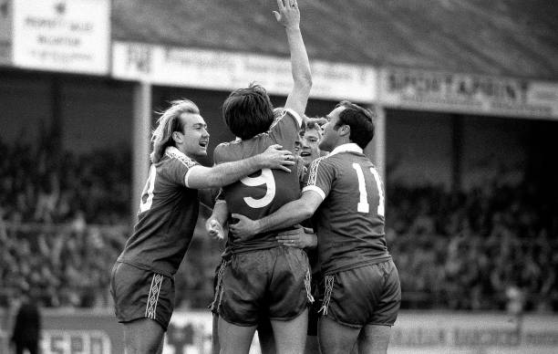 On this day in 1980 was at Vetch Field hoping to see @ChelseaFC promoted back to Division One at first attempt. Huge Chelsea following there only to see 1-1 draw. If only Micky Fillery had been one inch taller his header would have gone in and we would have gone up. #CFCheritage