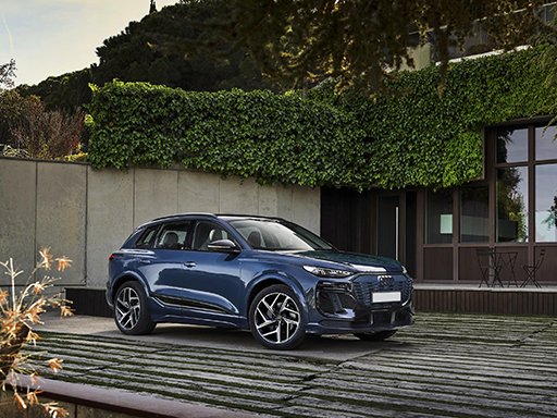 Audi expands e-tron range with the introduction of the Q6.

Read more on Carfind.co.za

bit.ly/49WF5Vz

#Carfind.co.za #Findit #Fast