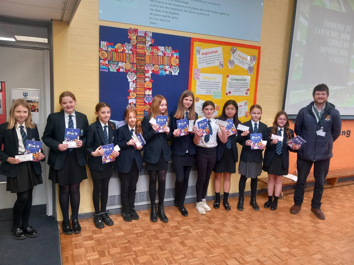 Start of a busy day yesterday was celebrating these girl footballers at @Abbey_CofE & inviting them with free tickets to @NTFCWomen game at Sixfields on Sunday 5th May #connectingcommunities #letgirlsplay #football @SWardDRETPYP @NTFC_CT @ntfc