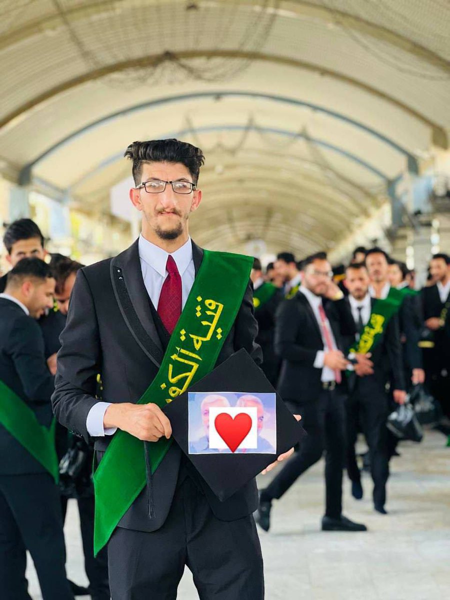 الشاب الواعي الانيق حسين علي تعرض للتنمر بسبب شكله هؤلاء بلا مروءة ولا دين ولا إنسانية

مهما يكون انتمائه لا يجوز التنمر والاسائه بحقه