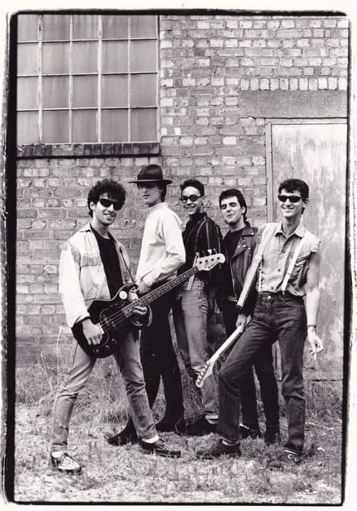 BillyBrownSongs's tweet photo. Friday frowback #FriendsofGavin
@RobertoFerdenzi @NewWaveAndPunk https://t.co/MfYh9W83Yt