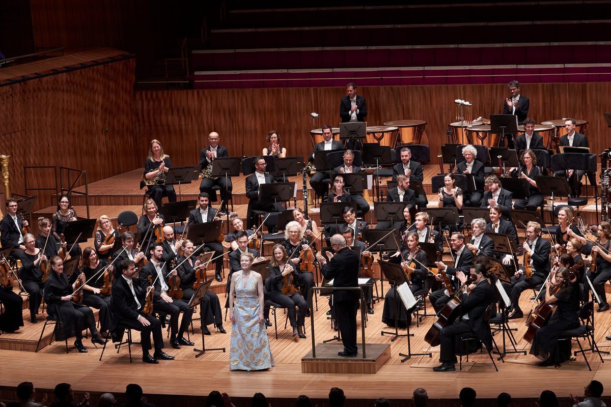 ★★★★★ '...the whole orchestra played their hearts out in the exciting final tone poem...The evening was a triumph for the SSO, Vänskä, Juntunen, but most of all for Jean Sibelius.' – @LimelightArtsAu on Osmo Vänskä conducts the music of Sibelius. 📸 Jay Patel