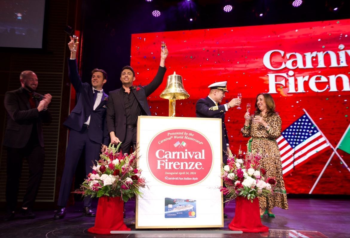 BATTEZZATA “CARNIVAL FIRENZE”
L'attore di Hollywood e padrino della nave, #JonathanBennett e #ChristineDuffy, hanno festeggiato a bordo di #CarnivalFirenze
.
#cruise #cruiselife #cruiselove #cruisepassion #cruiselife #cruisetravel #cruiseaddict #funship #carnivalcruiseline