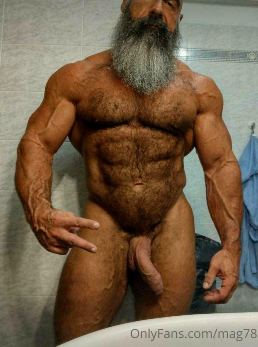 @ENRICOMAGNANI13. 