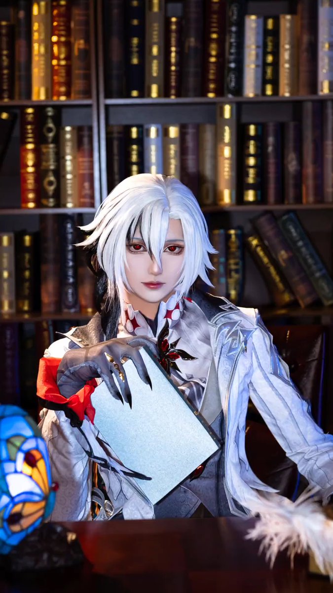 xiangyangod's tweet photo. 父と呼べ
#召使コスプレ #arlecchinocosplay #genshincosplay #愚人衆 https://t.co/A6Rg81d0gZ