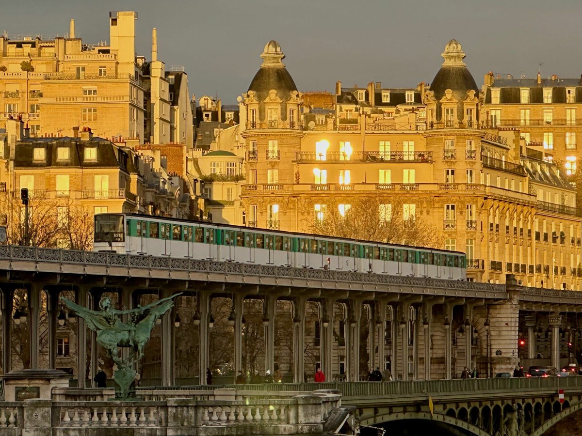 Paris 2024 : quelles sont ces stations de métro et de RER qui fermeront une semaine avant la cérémonie d’ouverture des JO ?
➡️ l.leparisien.fr/SCz5