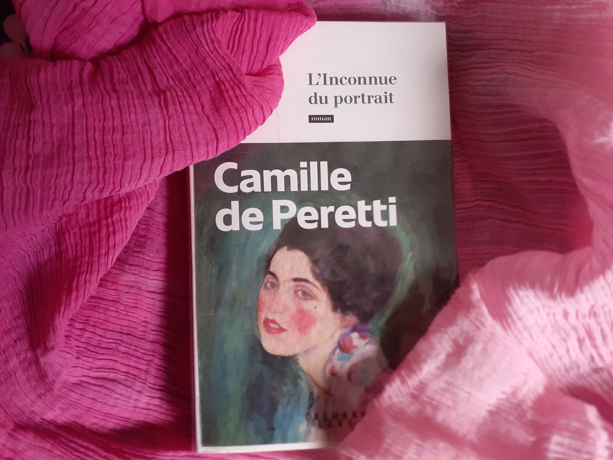 Lecture en cours... 📚 L'inconnue du portait Camille de Peretti @calmann_levy Bon #VendrediLecture à vous, les Xamis.