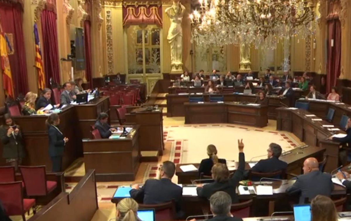 Comunicat de <a href="/IllesEapn/">EAPN-Illes Balears</a>, rebutjant i condemnant la PNL aprovada dimarts en el Ple del <a href="/ParlamentIB/">Parlament de les Illes Balears</a>, que atempta contra els drets fonamentals de les persones més vulnerables i entra en contradicció amb el #PacteInclusió. xarxainclusio.org/wp-content/upl…