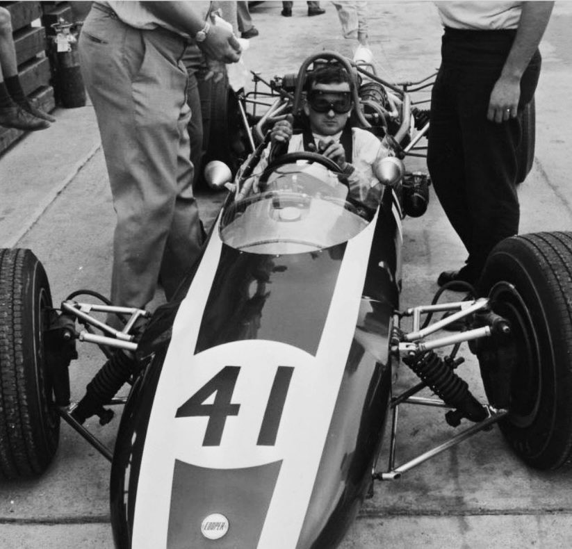 Remembering Tom Jones, from Dallas, Texas, who was born #OnThisDay in ’43 & entered (but DNQ’d for) one #F1 GP, Mosport ’67, in a Cooper (pic). After hanging up his helmet, by all accounts he lived out a reclusive life in Cleveland, Ohio, & died in 2015, aged 72.