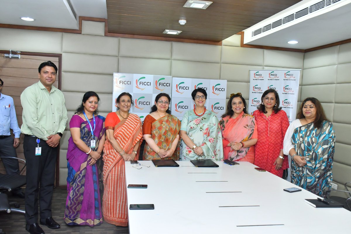 #FLO signed an MoU with @NIIT_Foundation for a national #digitalliteracy initiative, #empowering #women and bridging the #digital divide across urban and rural India. This marks a key step in offering certified vocational training, enhancing skills and livelihoods nationwide.