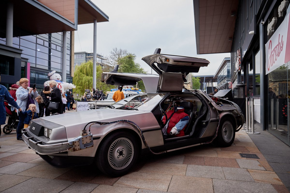 Car show action incoming this Sunday run by @WakefieldBID We're bringing the Optimus Prime truck, BTTF Delorean, Bumblebee Camaro, Jurassic Park jeep by our big screen + more car show vehicles. Free event right across the city centre from 10.30am. 50p all day parking here.