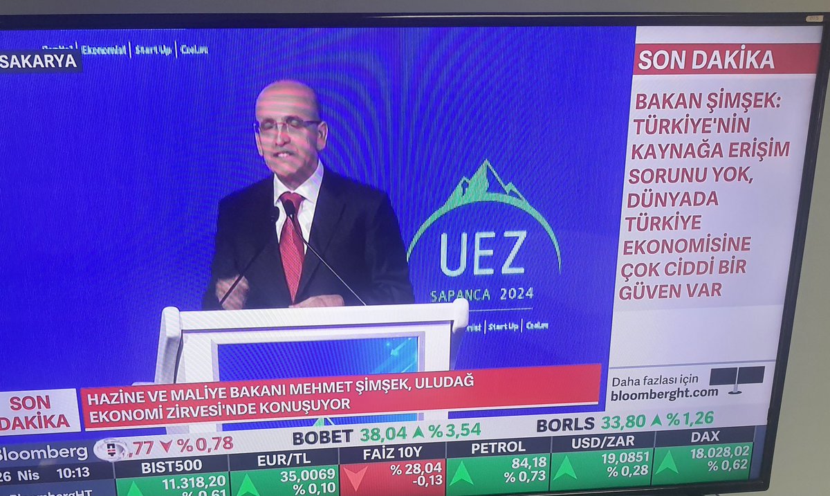 Maliye Bakanı Mehmet Şimşek: Dünyada Türkiye ekonomisine çok ciddi bir güven var. Türkiye'de yaşayanların haricinde herkes güveniyor nedense! Mehmet Şimşek geçmiş dönem bakanlığında da aynı telden çalıp, işler karıştığı zaman ortadan kaybolmuştu. Yine farklı bir şey olmayacak..