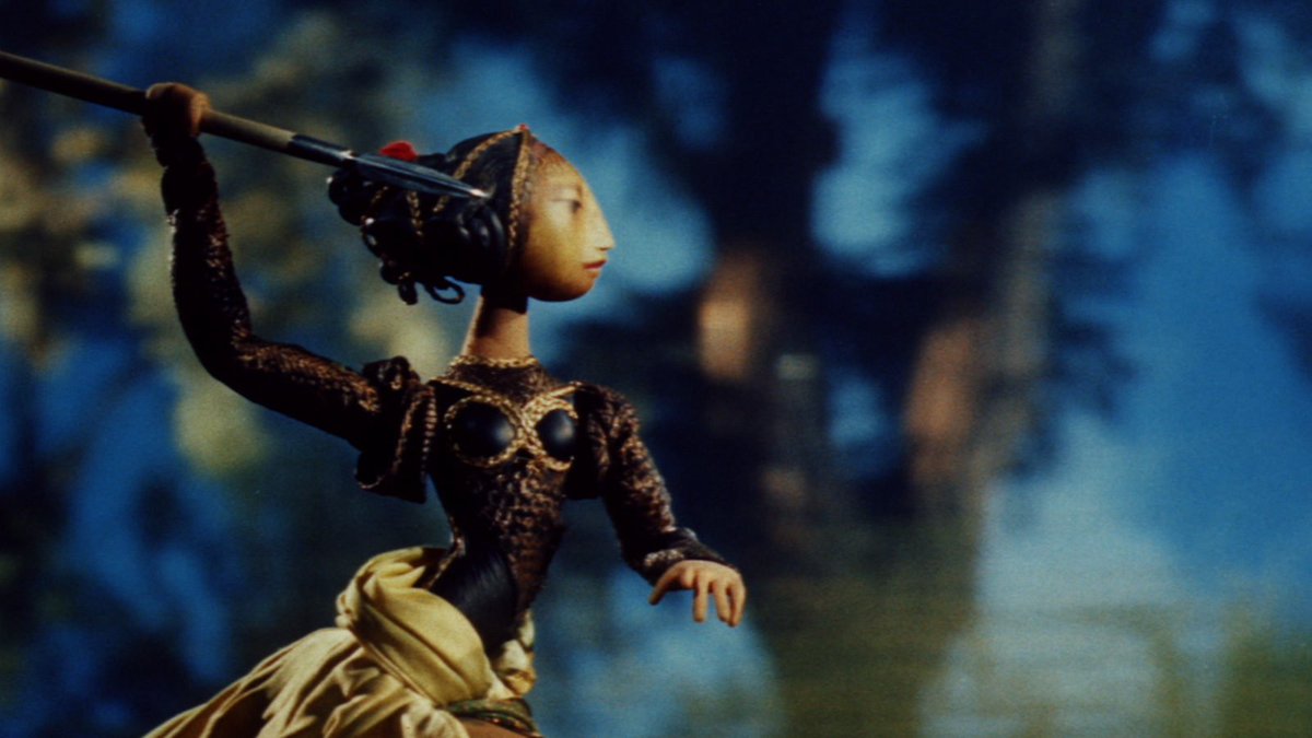 An adaptation of Shakespeare's 'A Midsummer Night's Dream'. It's a beautiful film that resembles a ballet

#folkyfriday #animation #film

Send noci svatojánské, 1959
dir. Jiri Trnka