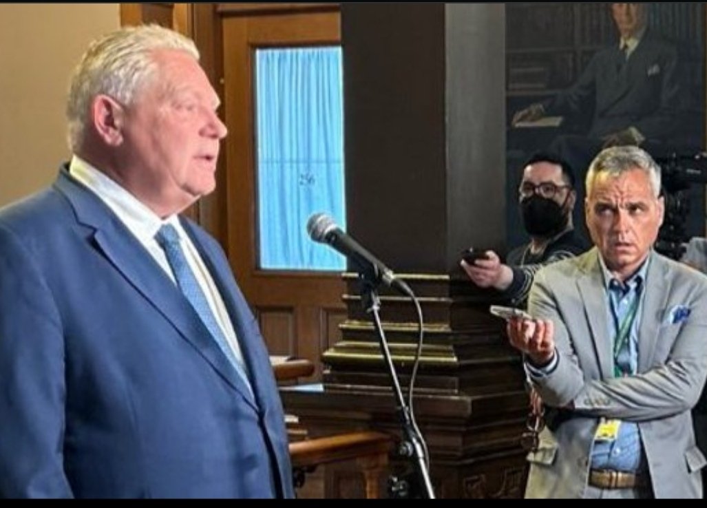 This is Doug Ford. Doug Ford likes to give precious things away that belong to Ontarians. Ontario Place, Ontario Science Centre, #Greenbelt, Public Healthcare, #Wilmot farms, wetlands, conservation areas, farmland, Service Ontario Centres.
#SaveOntario
#VoteFordOut
#Milton