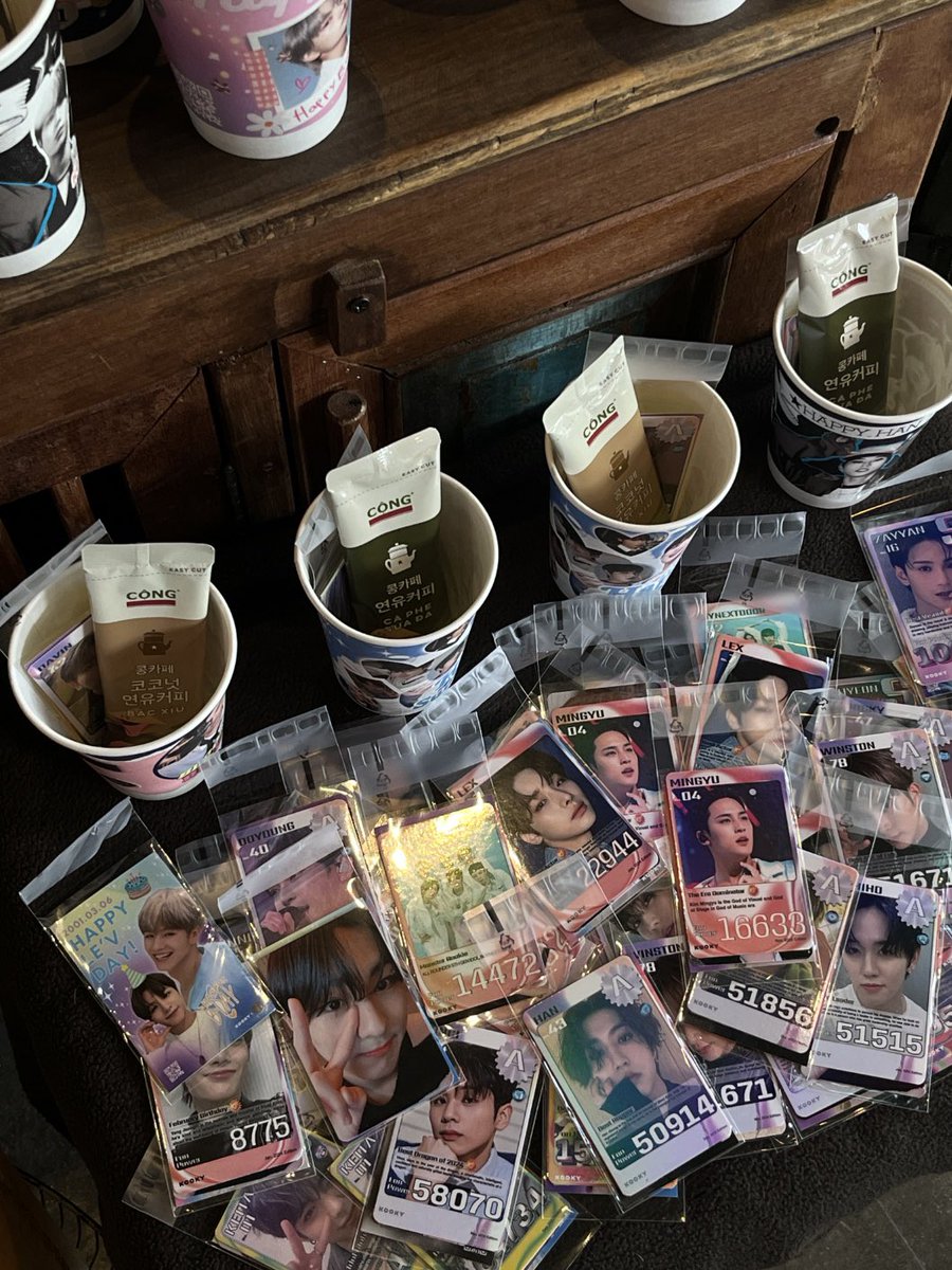 kooky__official's tweet photo. 📹#KookyGallery | #KookyGallery_Seoul, Daegu, Busan with #CongCaphe☕
🎬https://t.co/xAyQ2pjPiq
📅Apr 26-27
⏰11 AM -10 PM
Join Us Now❤️🔥
- 콩카페 이태원점
#CongCaphe #KookyGallery_CongCaphe https://t.co/cPs4fXN2WI