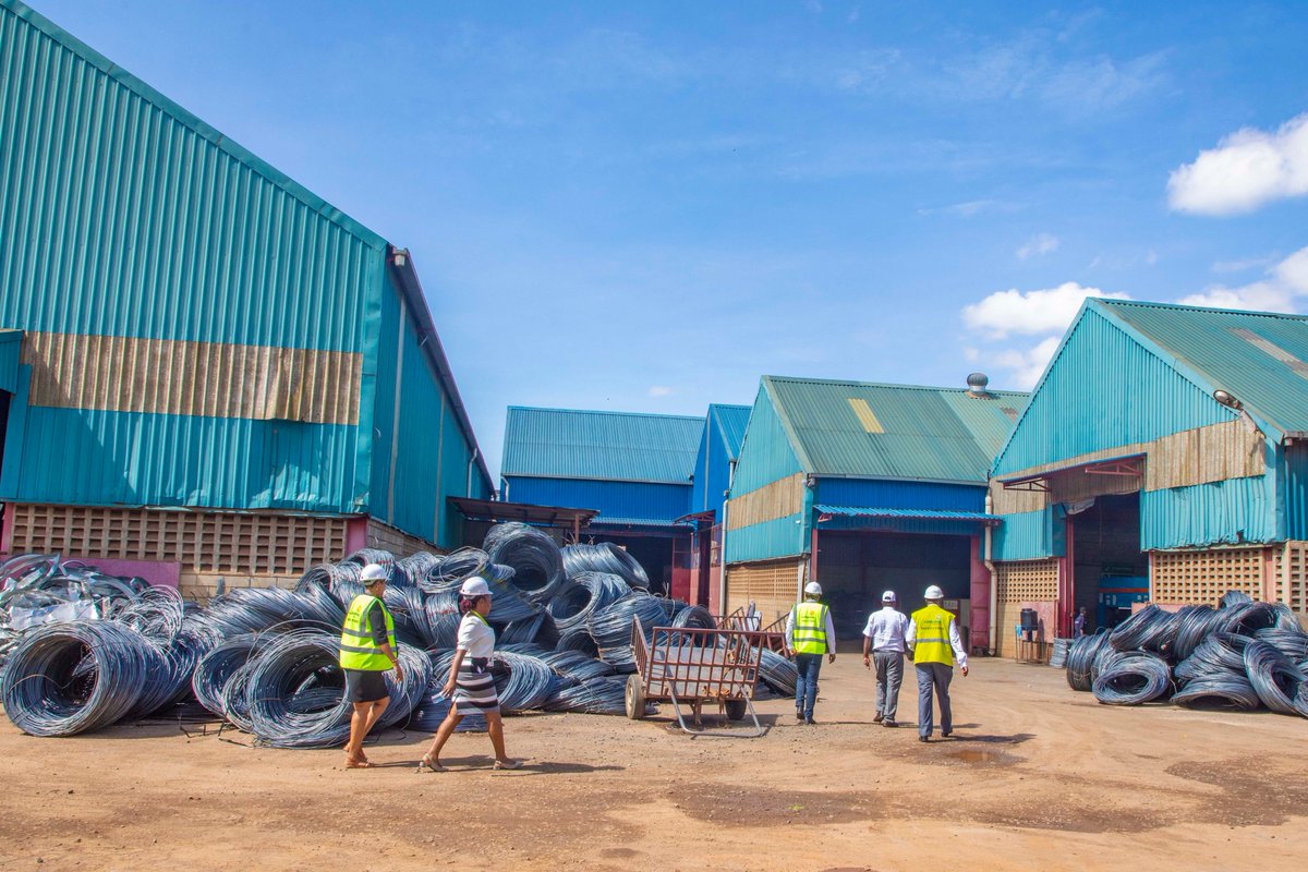 We had a great moment with our valued customers in Najjanankumbi to pick insights into their experience with electricity supply. 

#UmemeAtService #PoweringUganda