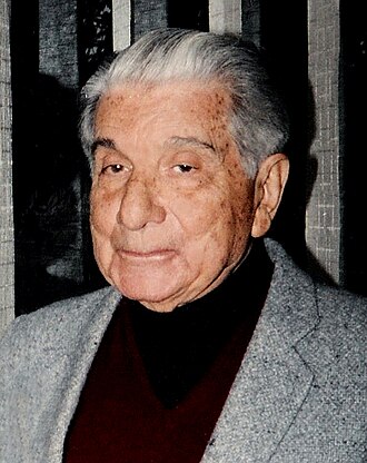 26 de abril de 2005, falleció el escritor, periodista y guionista paraguayo AUGUSTO ROA BASTOS. Está considerado como el autor más importante de Paraguay y uno de los más destacados en latinoamérica. Ganador del Premio Cervantes. Sus grandes obras: YO EL SUPREMO Hijo de hombre
