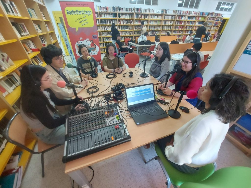 Sobre la prueba de las Olimpiadas de Lenguas Clásicas convocada por la @SEECExtremadura hablan nuestras alumnas y alumnos radioedu.educarex.es/radiosantiago/… #RadioEdu #Innovated.