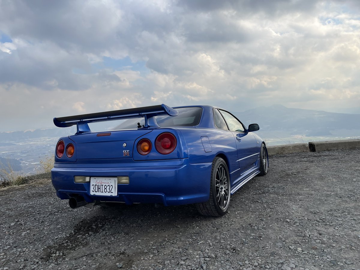 元愛車の34を降りて黒のGT-R34に乗り換えました！ この車両をワイルド・スピードMAX仕様にしていきます！ 進化の過程をあげていきたいと思ってます😊