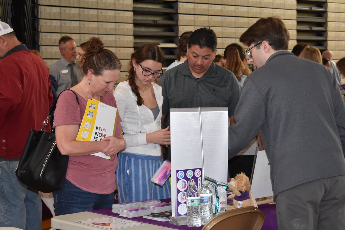Thank you to everyone who came out to the @EHS_Hornets College Fair last night. This evening is always amazing! We are #EastPennPROUD of our @CounselorsEHS for organizing this event every year to help our students make informed higher education decisions!