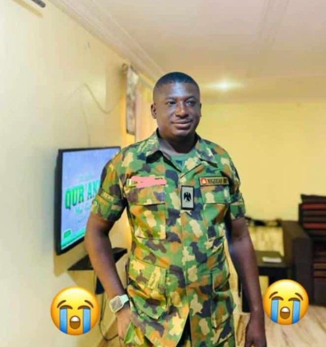 Terrorists Shoot Nigerian Army Commander, Major Mohammed, Dead In Katsina | Sahara Reporters bit.ly/44dfpTv