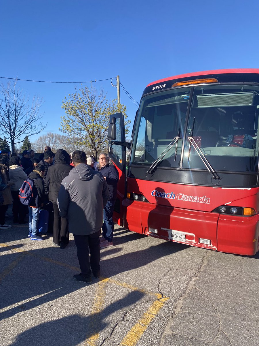 And they’re off!

Our grade 6 students are excited for a weekend @SOESKearney to participate in specialized environmental and outdoor education. 

Thanks for having us @TOES_TDSB 💚

@tdsb @NeethanShan #MakingMemories #StudentEngagement #OutdoorEducation