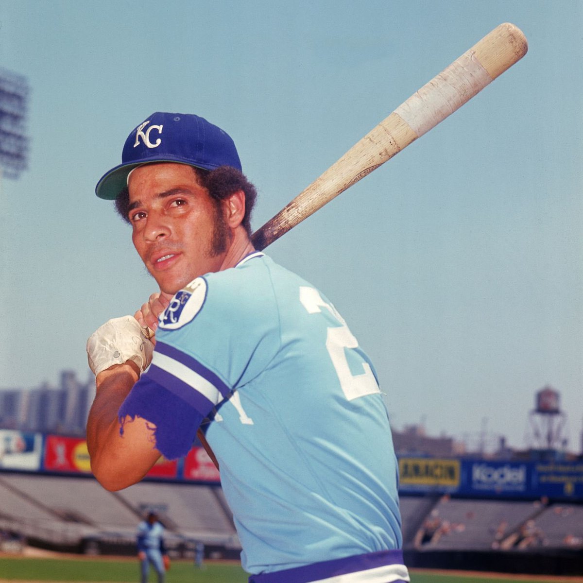 Happy Birthday Amos Otis, out of Mobile, Alabama; 17 year @MLB career, .277 lifetime average, 2,020 hits, 193 HR’s, 1,007 RBI; 5X All Star, 3X Gold Glove, AL Stolen Base Leader 1971, @Royals Hall of Fame, Member @ASHOF Member @MoSportsHall ; 77 Today…..