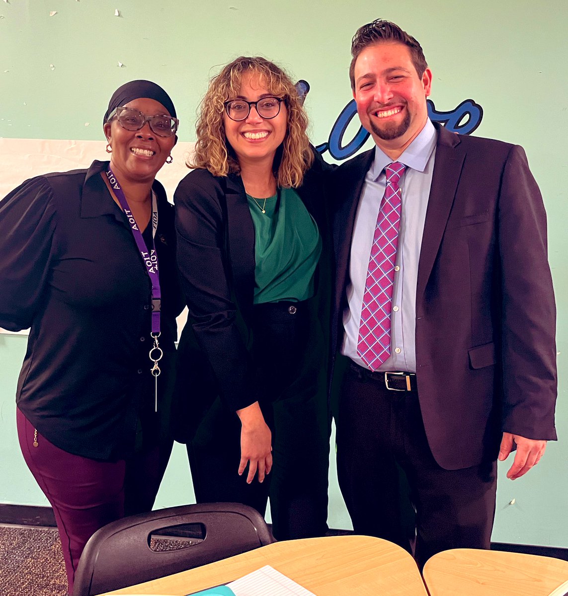 msriverareads's tweet photo. Congratulations to @RomuloEspinosa for APOY and our Central Region finalist @QuinteraParris! Sharing this from last month because it’s such a privilege to call you both colleagues!! https://t.co/hFHysaofKO