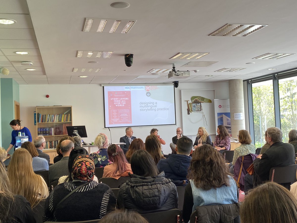 2nd #TSNI roundtable, by the “Multilingual Island: Sites of Translation and Encounter” project (MISTE), with @GalwayOc, @PiotrBlum @AndreaCiribuco, Lorna Shaughnessy, Iryna Andrusyak, and Emma Soye, such important & thoughtful research on migrants’ 1st experience of 🇮🇪.