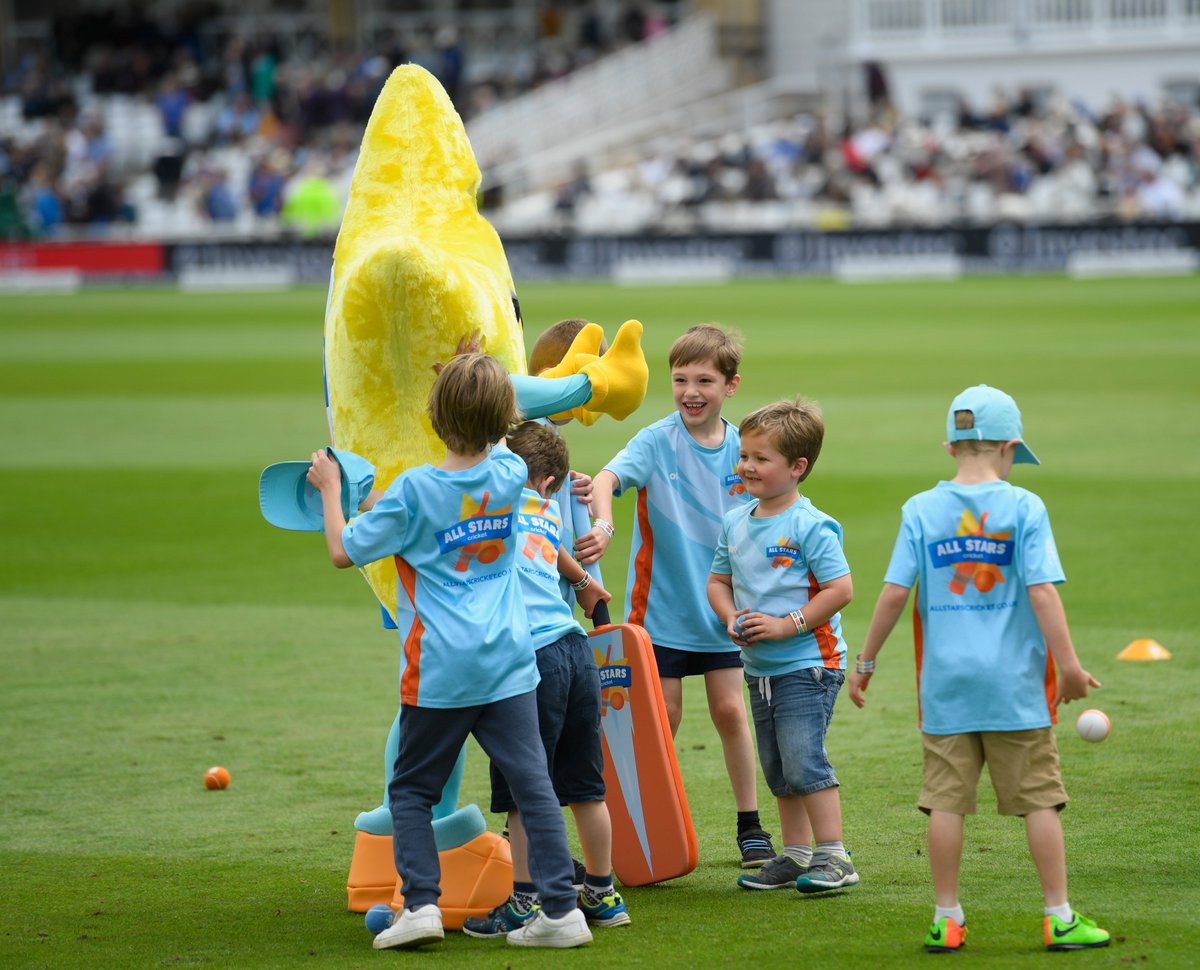 Trent Bridge is looking to recruit a team of Community Cricket Champions who are passionate about volunteering and making a difference in their local community. Learn more about this role via our website➡️ bit.ly/3GOqO1f