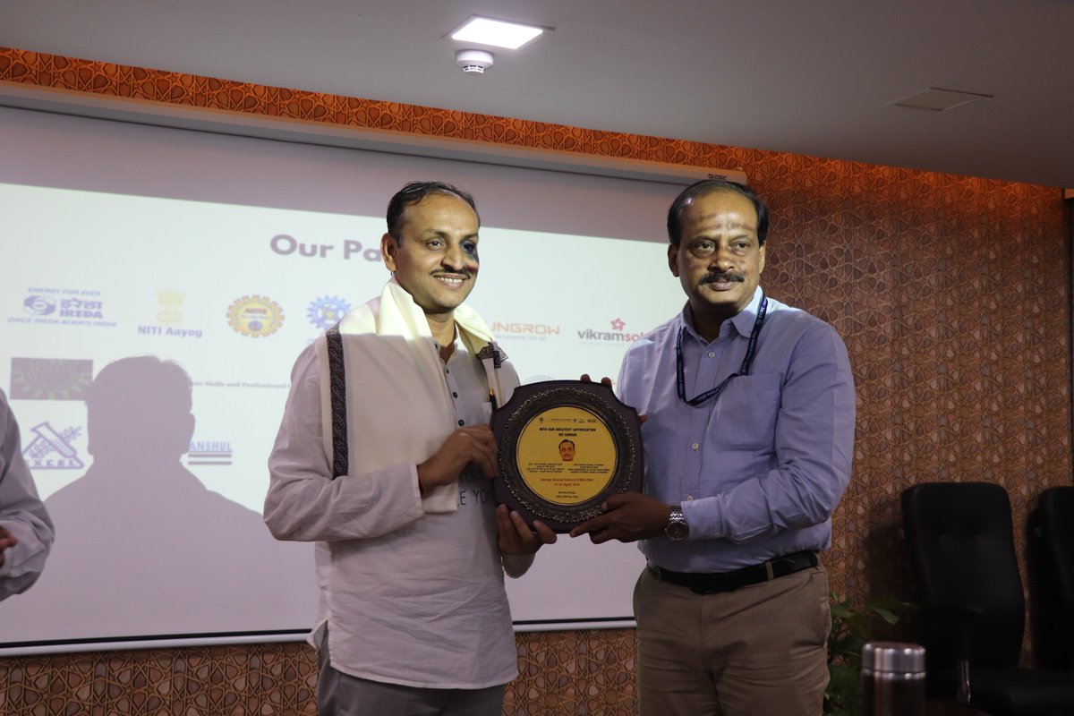 A lecture delivered by Prof. Chetan Solanki – “Solar Man of India” and Founder of Energy Swaraj Foundation (ESF), on the topic “6 Point Understanding of Climate Change & Corrective Actions”. @CSIRCRRI @DrChetanSolanki @Energy_Swaraj