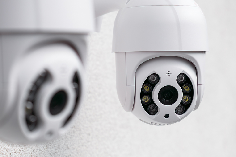 With advancements in sensor technology, cameras have evolved from capturing surveillance footage into multifunctional tools capable of perceiving and understanding the world around them - thanks to #EdgeComputing and #AI.

Learn more: edgesignal.ai/blog/from-capt… 

#edgeai #edgesignal