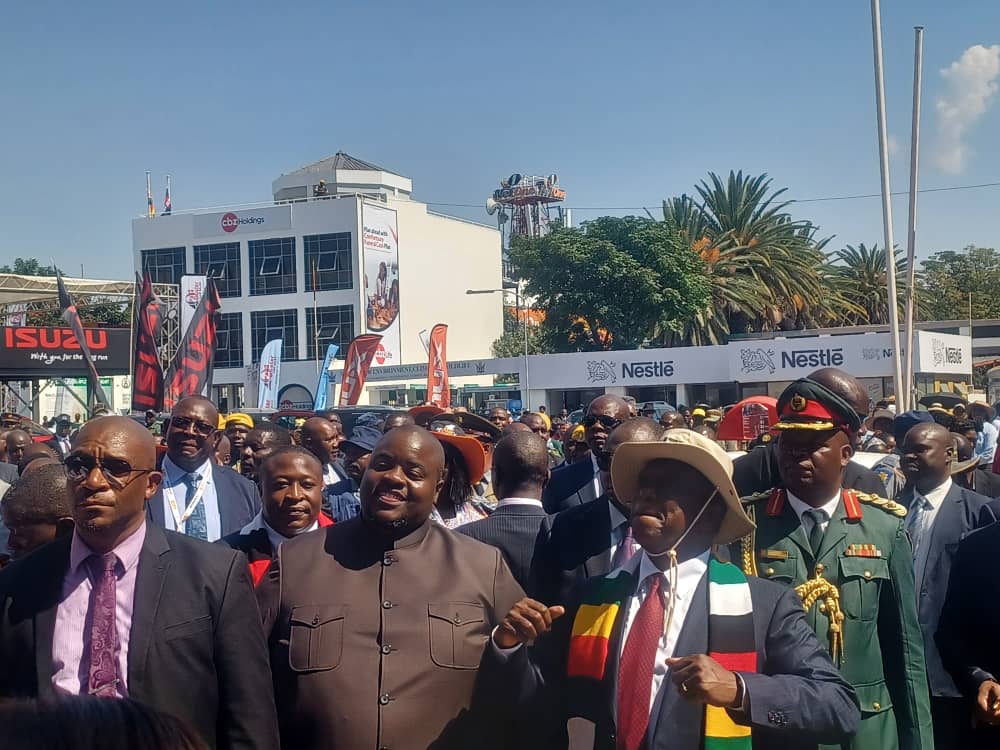 The presence of the illustrious @wicknellchivayo at ZITF 2024! Capture the moment with this iconic figure. 📸 @MunhuBHO #ZITF2024 #CelebrityEncounter