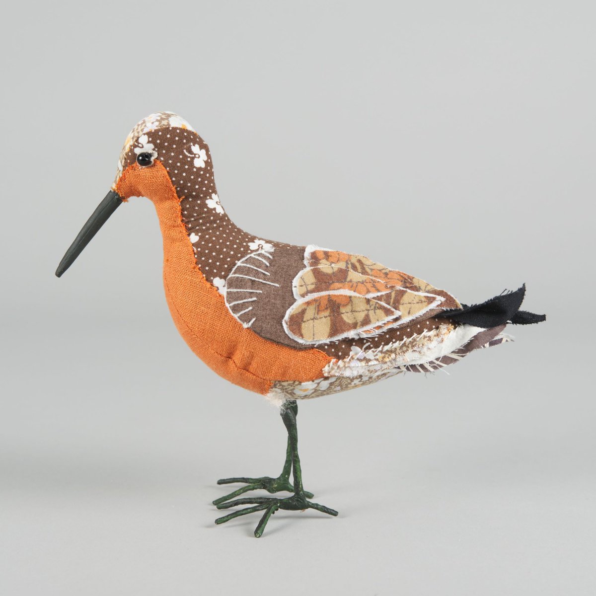 Not all the #100Species in the #FirthofForth live in the sea. This #ForthFriday is the Red Knot. This wading bird sports a brilliant brick-red chest and belly in summer. They are vulnerable to rising sea levels and human disturbance. See this and other artworks at our exhibition.