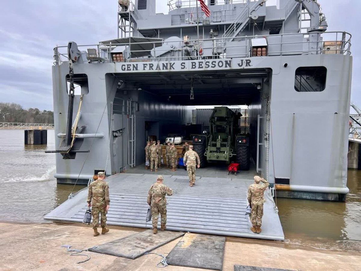SoftWarNews's tweet photo. Amerika mendirikan pangkalan militer (sea dock) di Jalur Gaza https://t.co/QgAYVRy3Gt