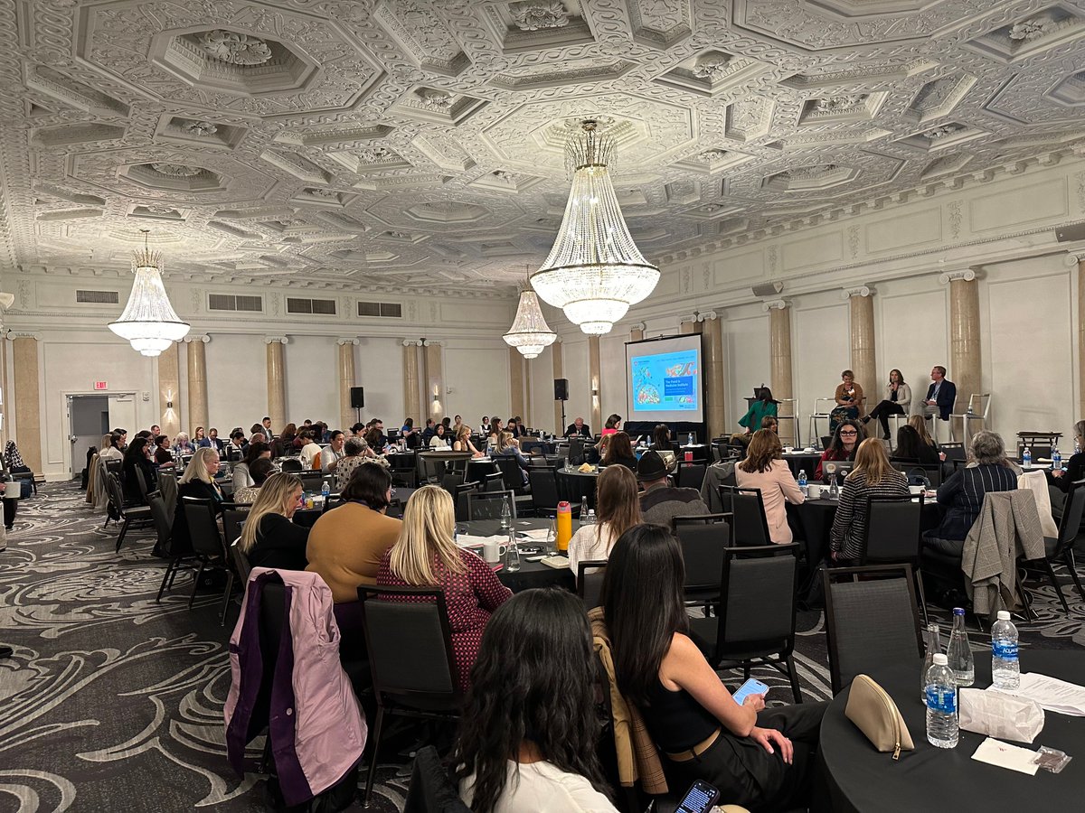 A full house & meaningful conversations at yesterday's #FoodIsMedicine National Summit! We're excited about the progress being made toward stronger #NutritionEducation for health professionals, and clinical care that prominently & equitably features health-promoting foods! #MedEd