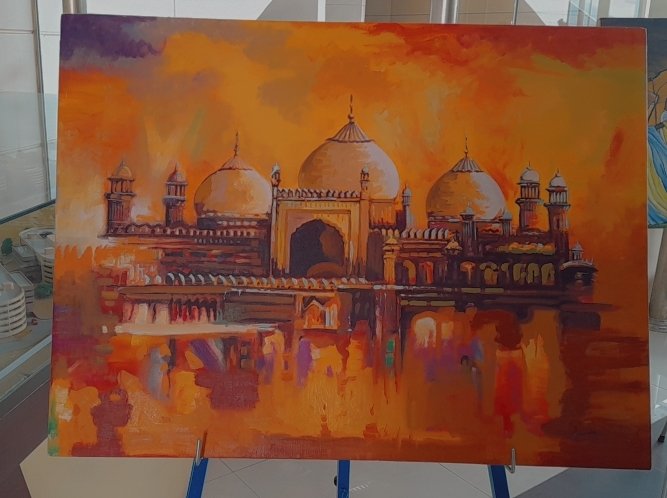 Fascinating immersion in South Asian culture today at the conference #FASSINTCONF24. A particularly captivating element was the exhibit showcasing exquisite paintings that embodied the region's rich artistic heritage.