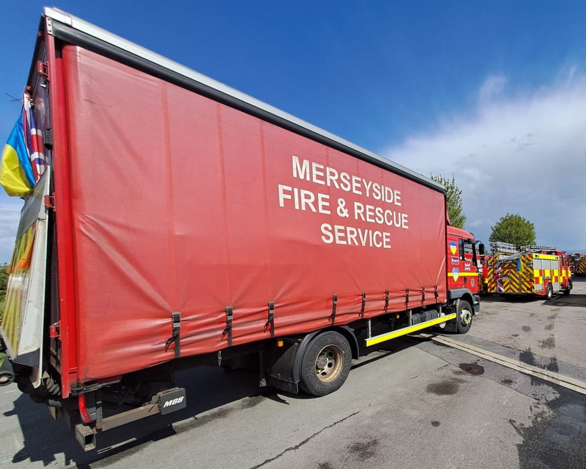 Leading the coordination of the largest UK fire & rescue service convoy to deliver essential firefighting equipment to Ukrainian fire and rescue services. Helping people is what we do in the fire & rescue service family. Read more here: tinyurl.com/4zyp76ze