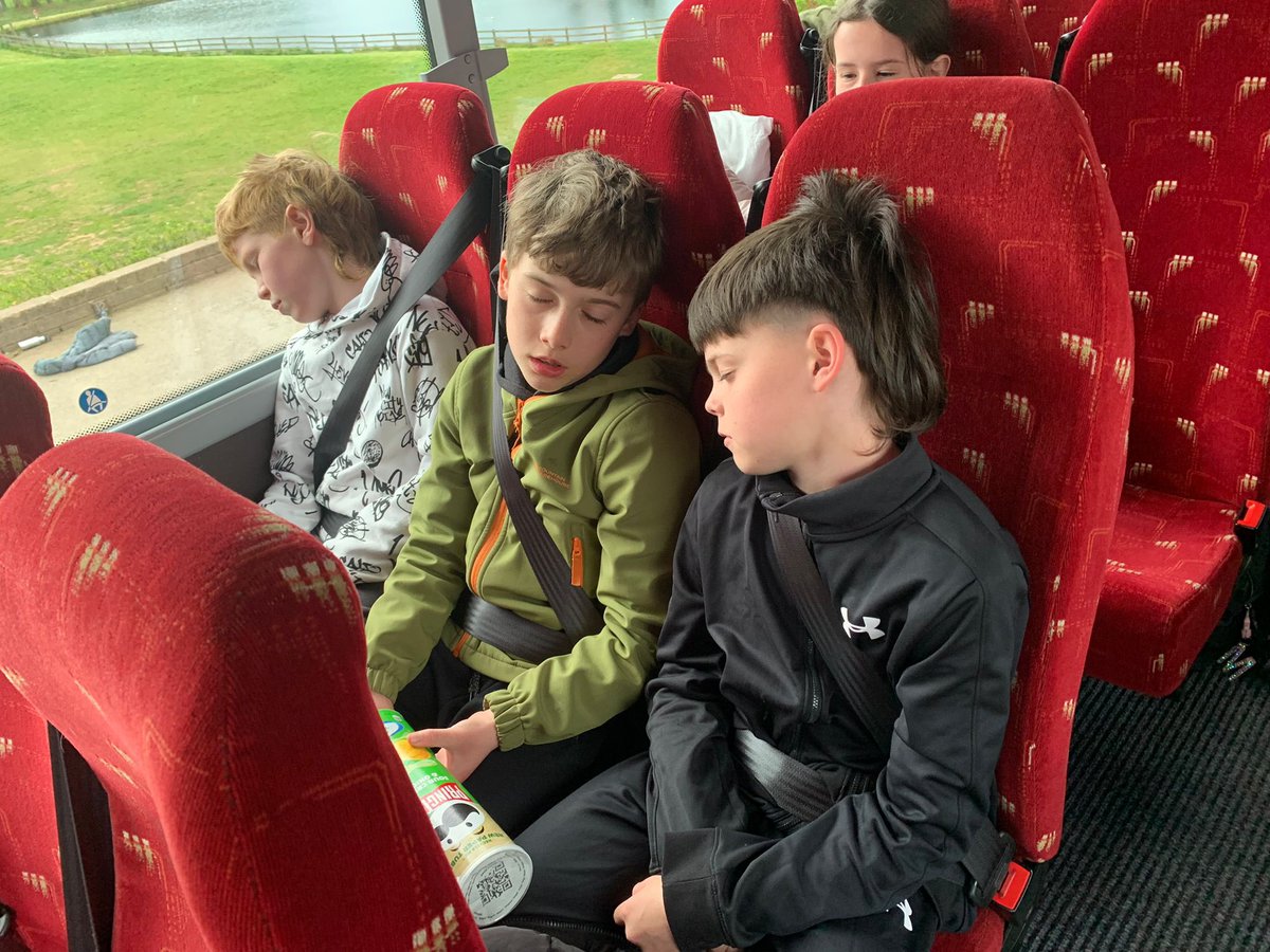Homeward bound. Tired but happy! 😴 💤