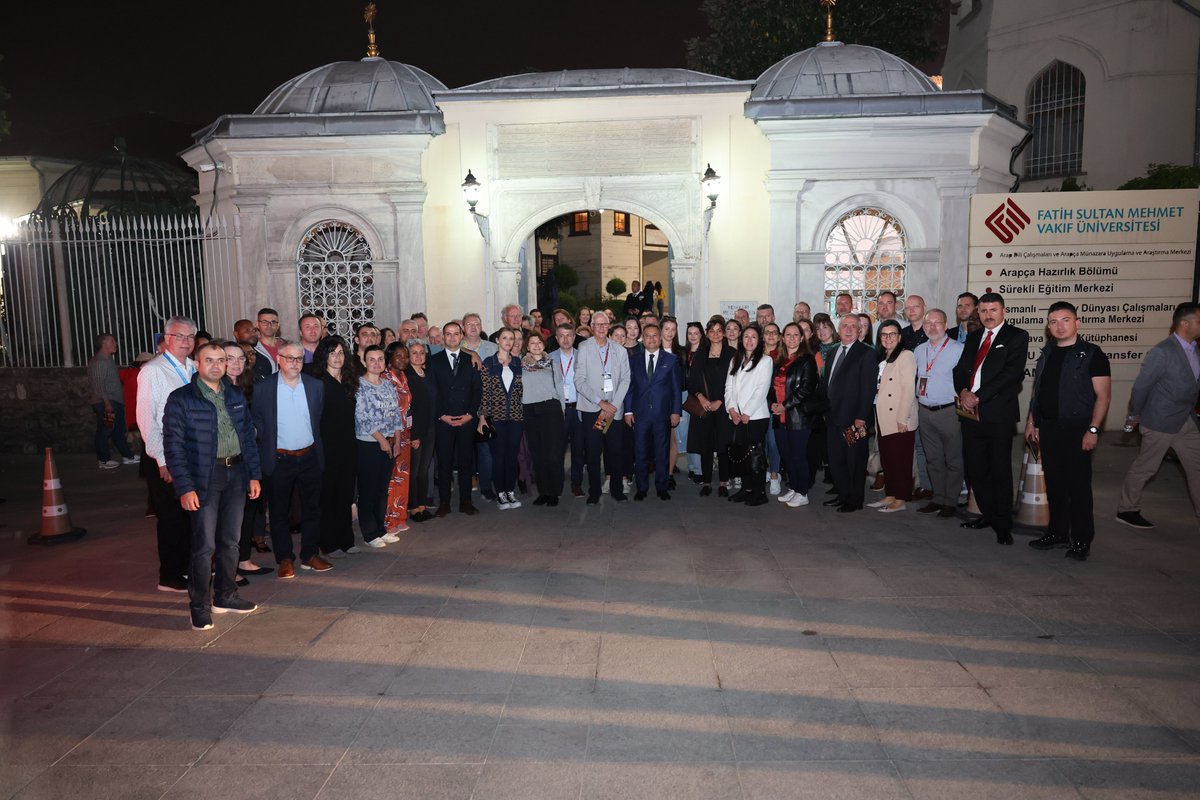 Genel Müdürümüz @YavuzEnis, Yenilikçi Ceza İnfaz Kurumu Altyapısı Konferansı'na katılan ülke temsilcileriyle birlikte sema gösterisini izledi. İstanbul'un sembolik mekânlarından Yenikapı Mevlevihanesi'nde düzenlenen sema gösterisi katılımcılara unutulmaz anlar yaşattı.