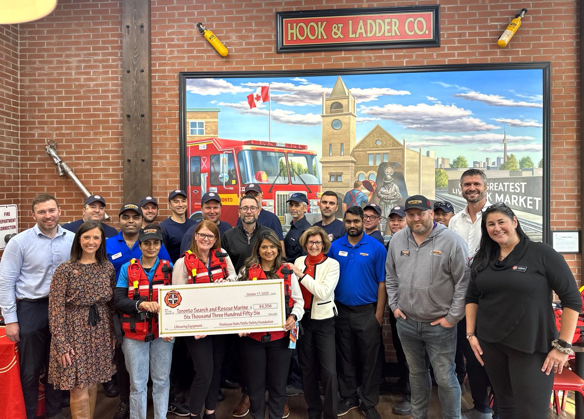 Toronto Search and Rescue Marine was awarded 15 life jackets thanks to the Firehouse Subs Public Safety Foundation of Canada. The personal flotation devices will allow the volunteer department to respond to water emergencies & provide lifesaving assistance on Lake Ontario.