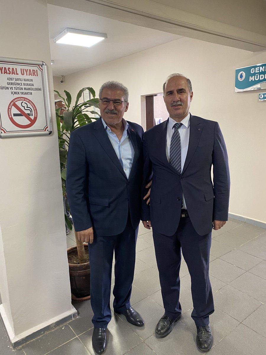 SamiAtli4's tweet photo. Yön.Kur. ile birlikte,@sanliurfabld Bşk. Sn.@mkasimgulpinar_ tarafından Şuski Genel Müd. görevine atanan Sn.@IzolEmin ve Belsan A.Ş.Genel Müd. görevine atanan Sn.@habibarslan63'e hayırlı olsun ziyaretinde bulunduk. Kendilerine @EvrenKoop Yönetim Kurulum adına başarılar dilerim. https://t.co/FUBY5yHl0J