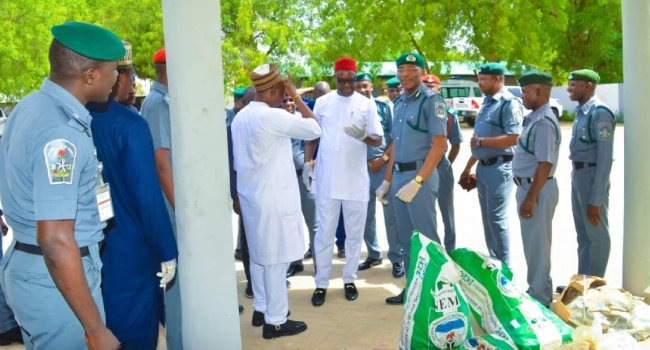 channelstv's tweet photo. #ICYMI: Customs Hands Over 6,240 Explosives Intercepted In 2022 To DSS
https://t.co/iszh52EhOb https://t.co/ZifabRQDgO