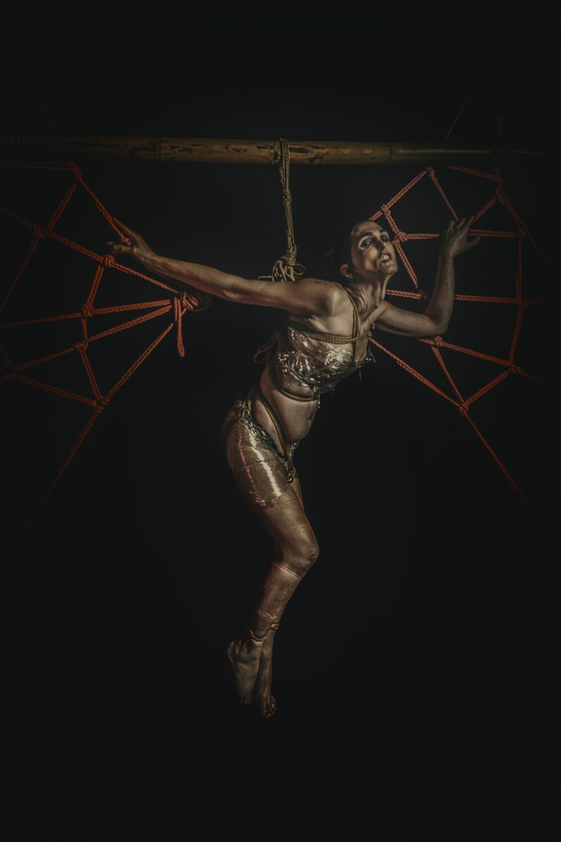 Emergence.
Rope and photo by Knuatilus (Fet) at April’s Photo Night at the <a href="/WoodshedOrlando/">The Woodshed Orlando</a>, edit by me.