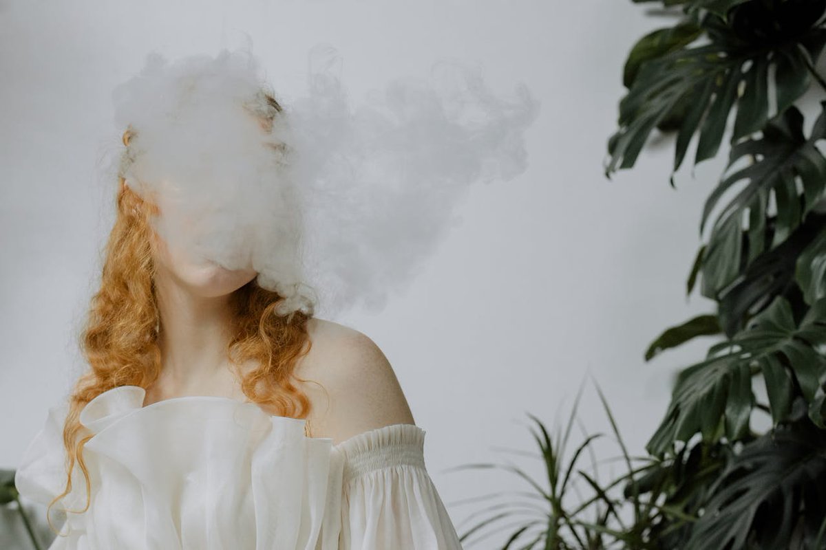 New evidence links vaping additives to lung damage, debunking the myth of its safety. 

Read more here: tinyurl.com/s785abjy

#VapingHazards #QuitVapingNow #VapingDangers #ProtectYourLungs