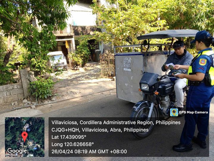 On April 26,2024 at 8:19AM,Pat Leslie Melody Dasalla distributed 1 IEC material to a passerby regarding Ligtas SUMVAC safety tips and anti-terrorism reminders at Barangay Poblacion, Villaviciosa, Abra.
#SaBagongPilipinasAngGustoNgPulisLigtasKa
#MahusayMatatagMaaasahanNaKapulisan