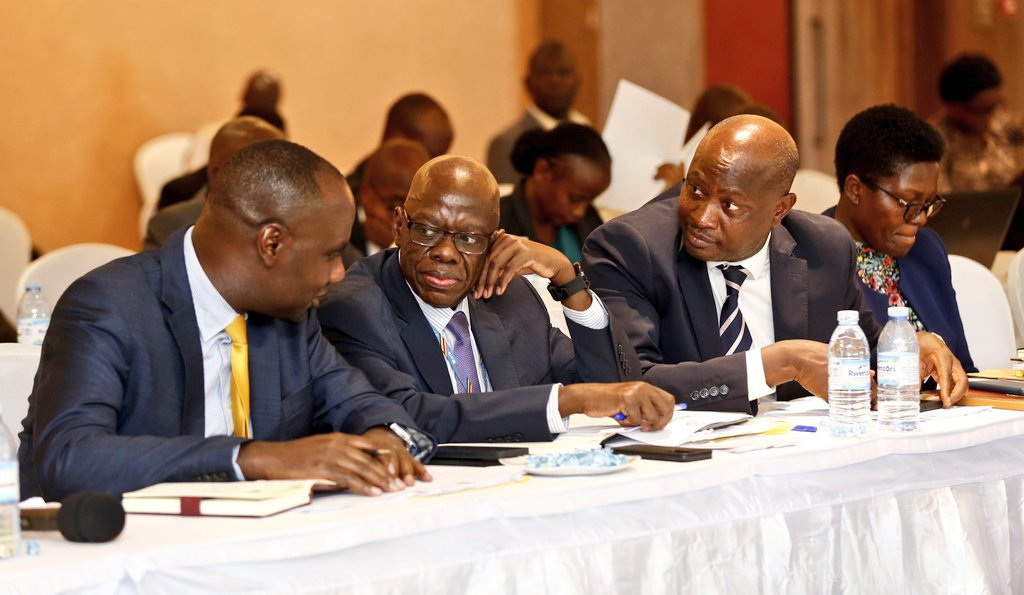 Parliament’s Budget Committee temporarily halted the consideration of the 2024/25 Appropriation Bill, after MPs accused some technical officials of Ministry of Finance of sabotaging their Ministers, following the submission of three different documents with various figures…