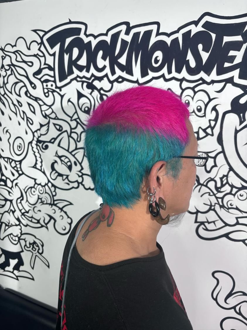 MAZARI_JAPAMERO's tweet photo. #TRICKSTORE
#TRICKMONSTER
ななみさんにお願いしました🍻
⬇️
@NANA__Purple_
#派手髪 #特殊ヘア
満足度200%ですわ🧛🏻♂️
いつもセルフだったけど通い確定DEATH🔥 https://t.co/qH24iSKjQ0